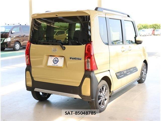 Daihatsu TANTO 2025-01 7226107-4