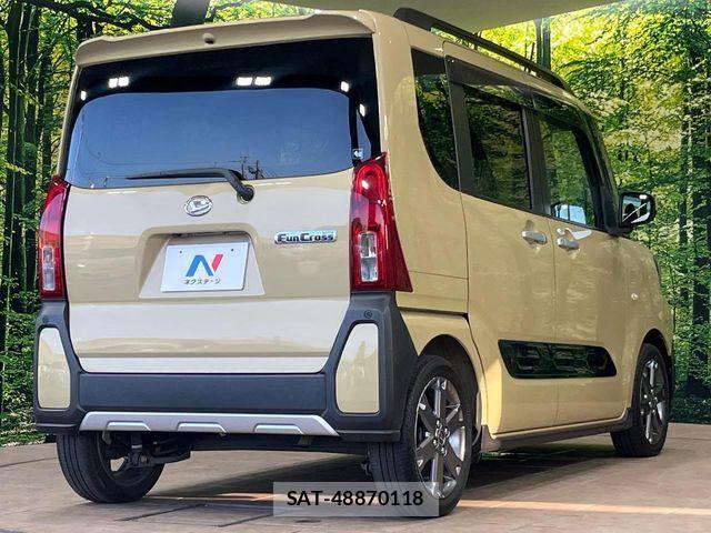 Daihatsu TANTO 2022-10 7226096-16