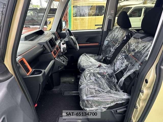 Daihatsu TANTO 2025-03 7330644-2