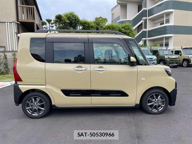 Daihatsu TANTO 2025-04 7330645-9