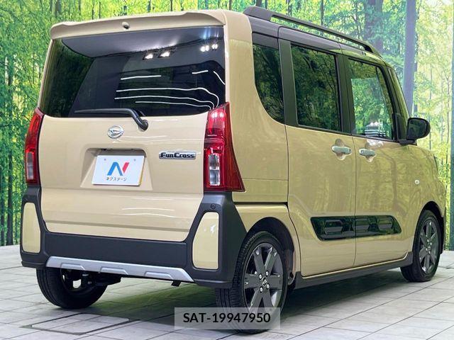 Daihatsu TANTO 2022-11 7330635-16