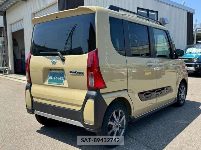 Daihatsu TANTO 2025-01 7458410-6