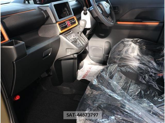 Daihatsu TANTO 2025-09 7503237-13