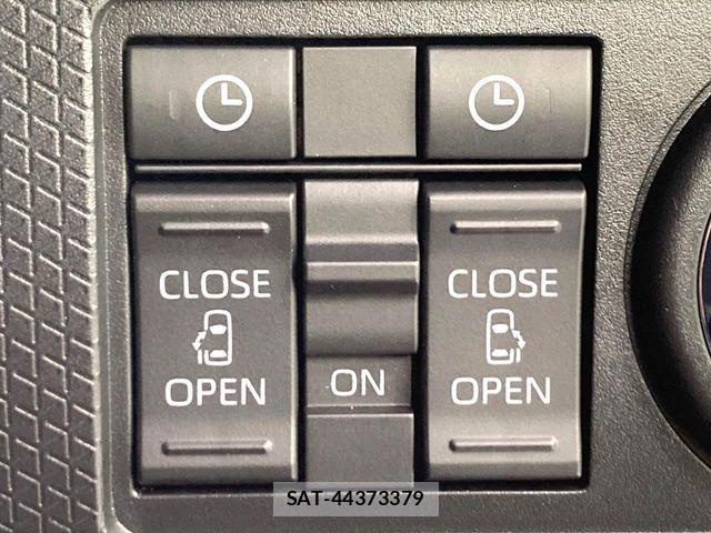 Daihatsu TANTO 2025-06 7981344-2
