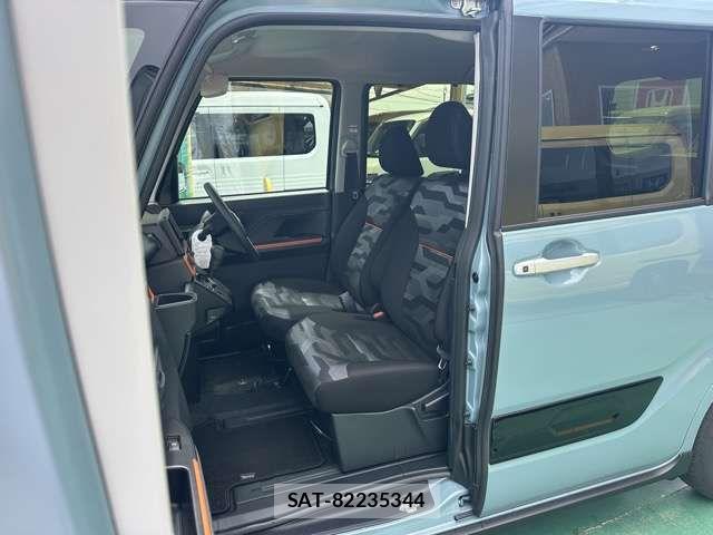 Daihatsu TANTO 2025-09 8102296-4