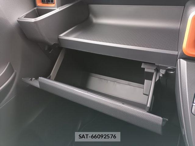 Daihatsu TANTO 2025-11 8102293-17