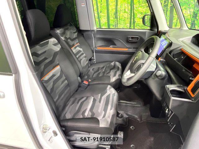 Daihatsu TANTO 2022-11 8146866-7