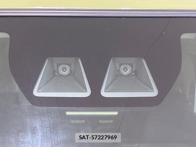 Daihatsu TANTO 2024-10 8210670-4