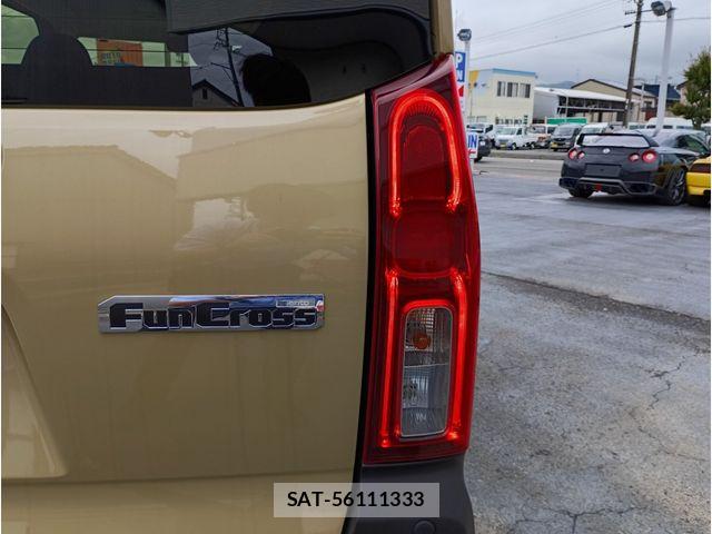 Daihatsu TANTO 2025-08 8210674-24