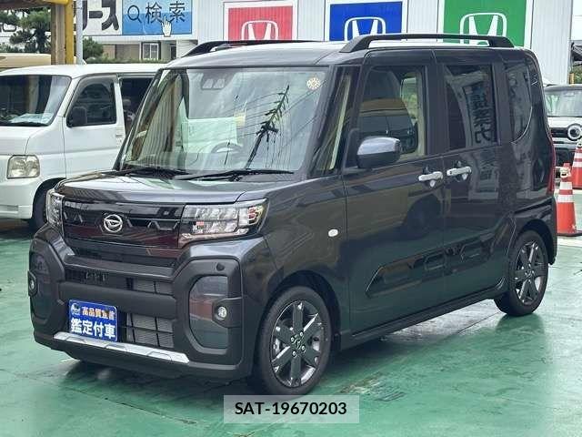 Daihatsu TANTO 2025-09 8210672-2