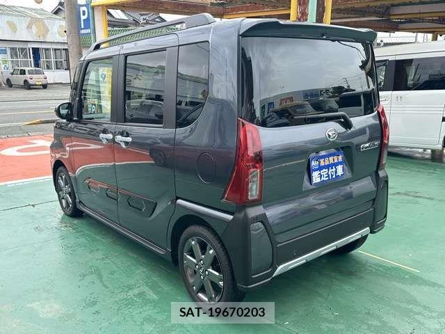 Daihatsu TANTO 2025-09 8210672-3