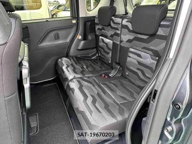 Daihatsu TANTO 2025-09 8210672-6