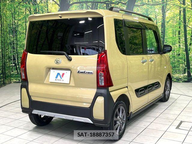 Daihatsu TANTO 2022-12 8246937-16