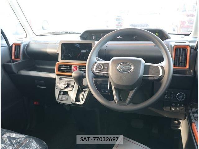 Daihatsu TANTO 2025-11 8317635-1