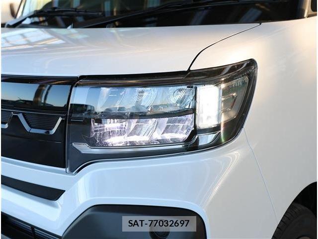 Daihatsu TANTO 2025-11 8317635-23