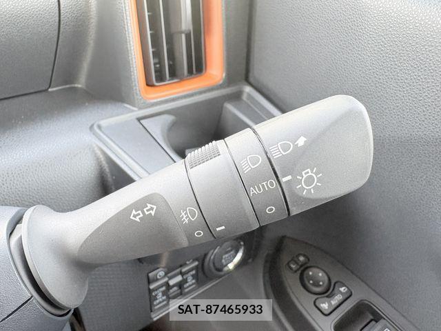 Daihatsu TANTO 2025-11 8317631-29
