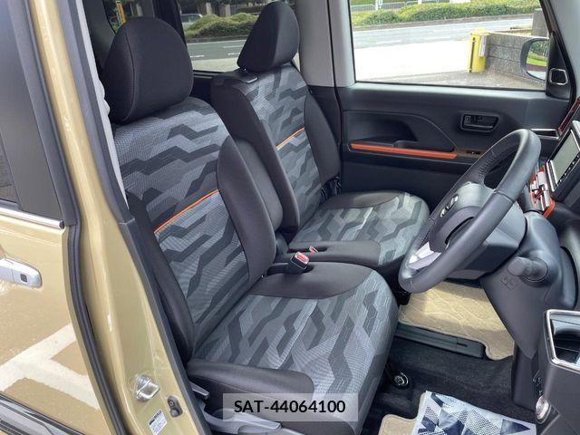 Daihatsu TANTO 2025-03 8335102-7
