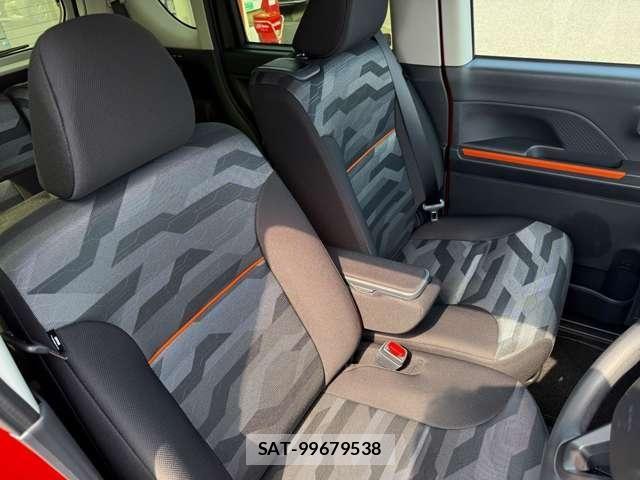 Daihatsu TANTO 2025-10 8338206-7
