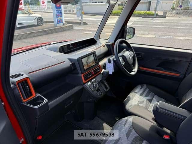 Daihatsu TANTO 2025-10 8338206-8