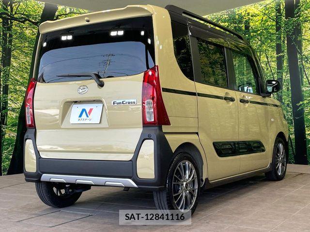 Daihatsu TANTO 2023-07 8338203-16