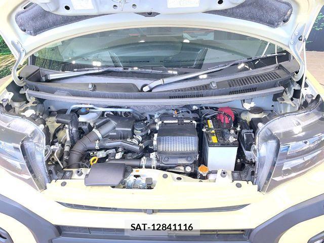 Daihatsu TANTO 2023-07 8338203-17