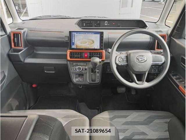 Daihatsu TANTO 2022-11 8338208-4