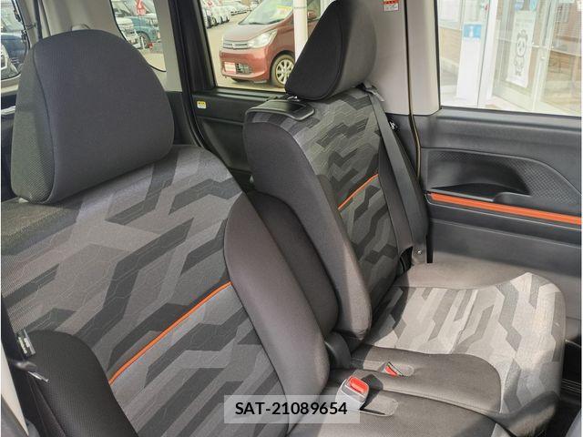 Daihatsu TANTO 2022-11 8338208-6