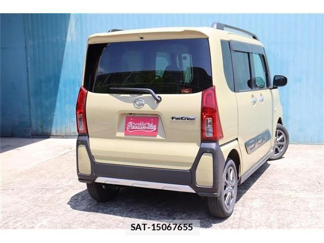Daihatsu TANTO 2023-11 8355775-2