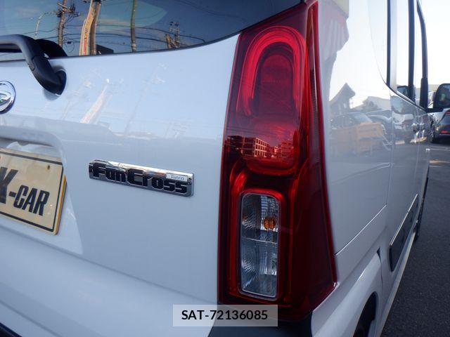 Daihatsu TANTO 2025-02 8355779-11