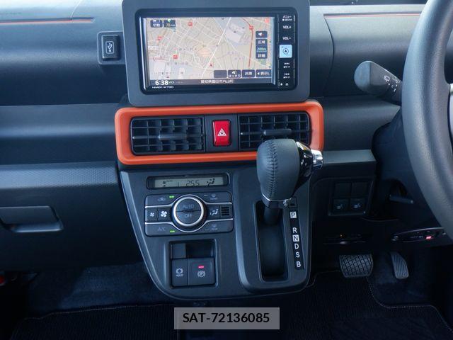 Daihatsu TANTO 2025-02 8355779-15