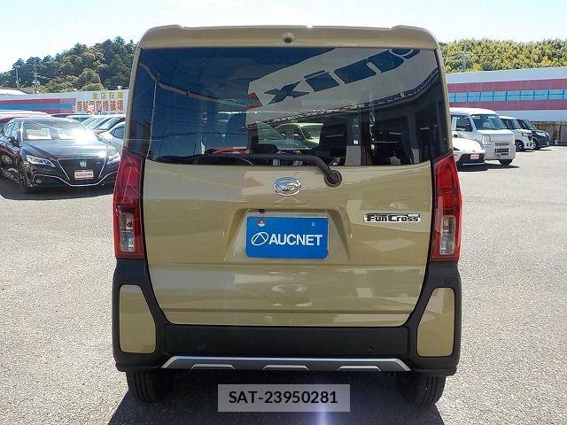 Daihatsu TANTO 2024-11 8355782-5
