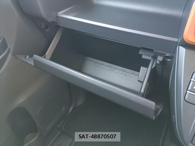 Daihatsu TANTO 2023-08 8369415-17