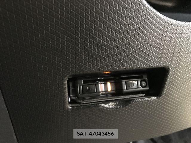 Daihatsu TANTO 2023-06 8415462-18