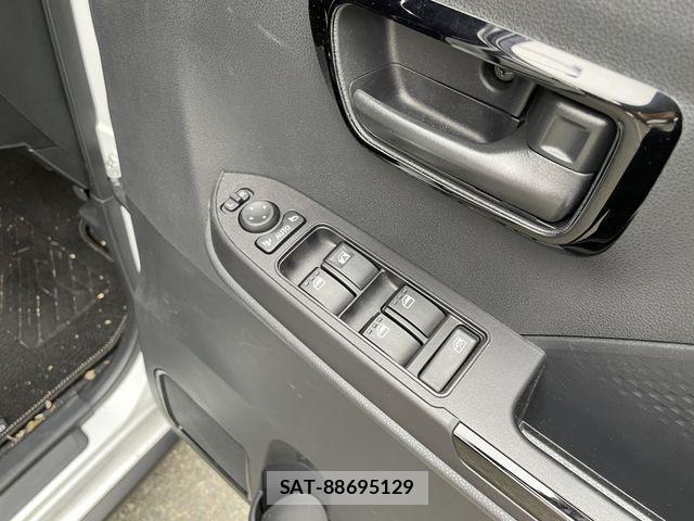 Daihatsu TANTO 2023-12 1089111-21