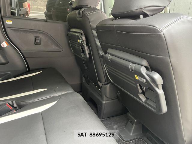Daihatsu TANTO 2023-12 1089111-22