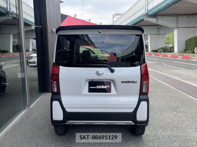 Daihatsu TANTO 2023-12 1089111-7