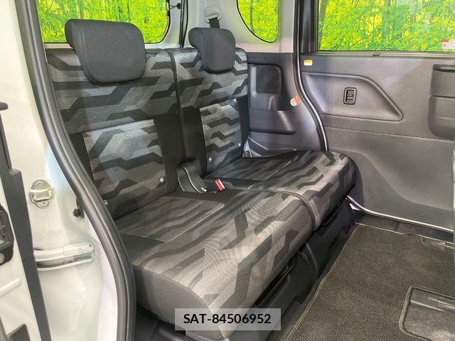 Daihatsu TANTO 2023-11 7620808-9