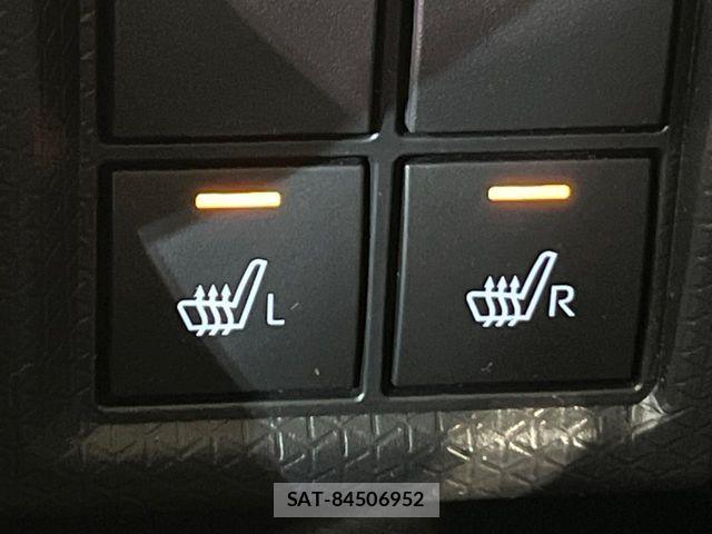 Daihatsu TANTO 2023-11 7620808-6