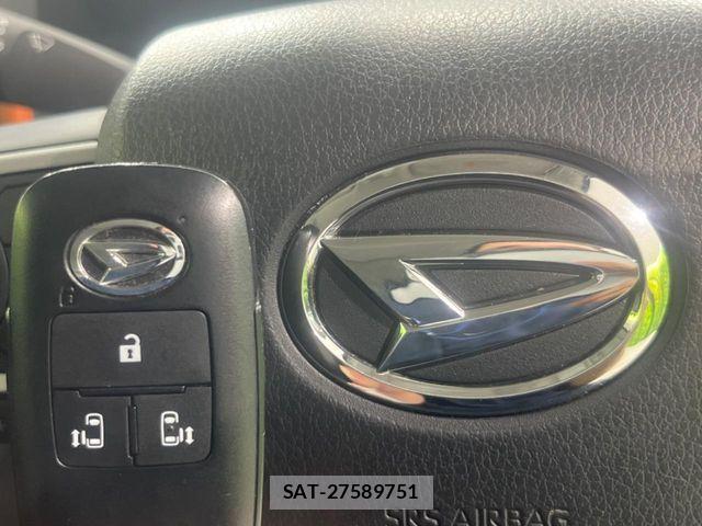 Daihatsu TANTO 2023-04 8210676-5
