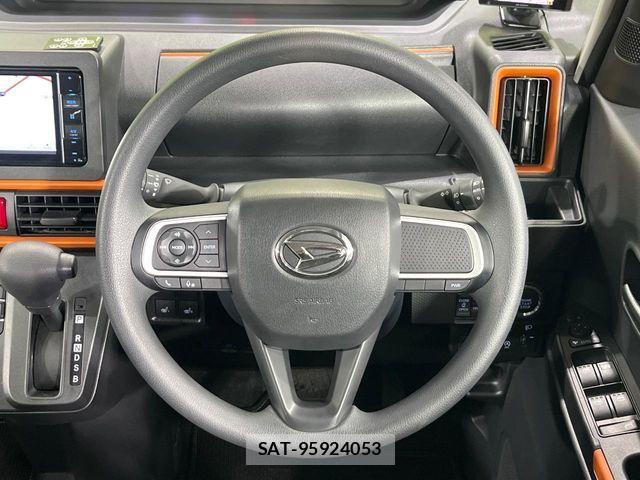 Daihatsu TANTO 2022-11 8797739-11