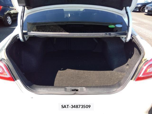 Nissan TEANA 2018-08 960027-7
