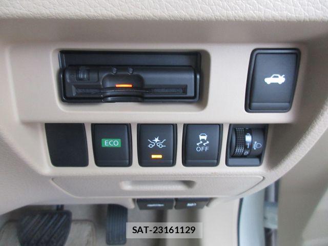 Nissan TEANA 2017-08 1415264-5