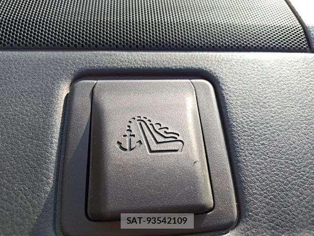 Nissan TEANA 2017-04 4243934-23