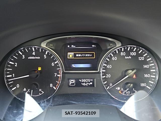 Nissan TEANA 2017-04 4243934-28