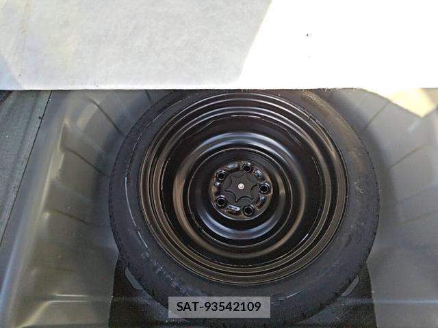 Nissan TEANA 2017-04 4243934-29