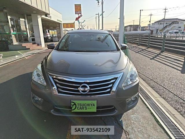 Nissan TEANA 2017-04 4243934-8