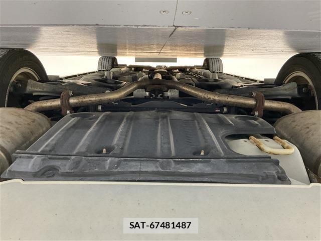 Nissan TEANA 2015-04 7226122-9
