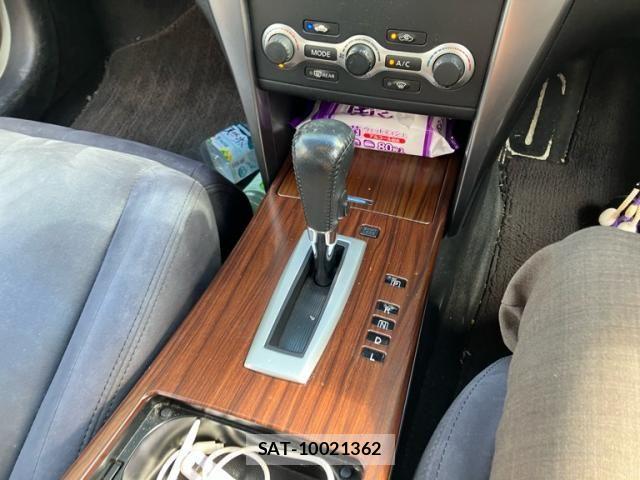 Nissan TEANA 2011-06 7226117-9