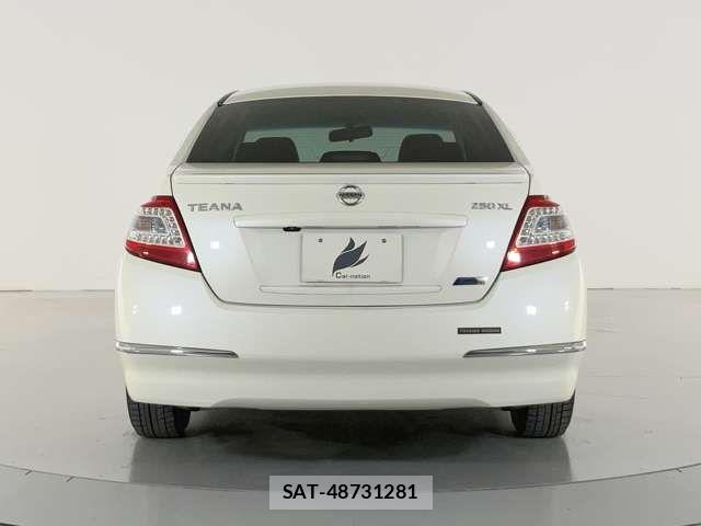 Nissan TEANA 2013-07 7226124-4