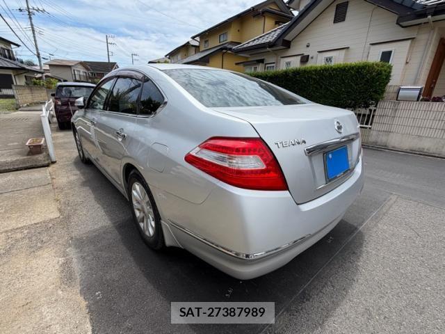 Nissan TEANA 2011-03 7330651-3